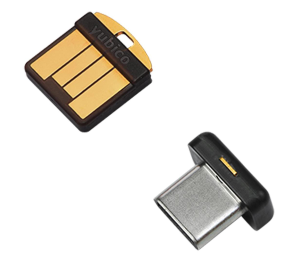 Yubico YubiKey 5-nano + YubiKey 5C-nano